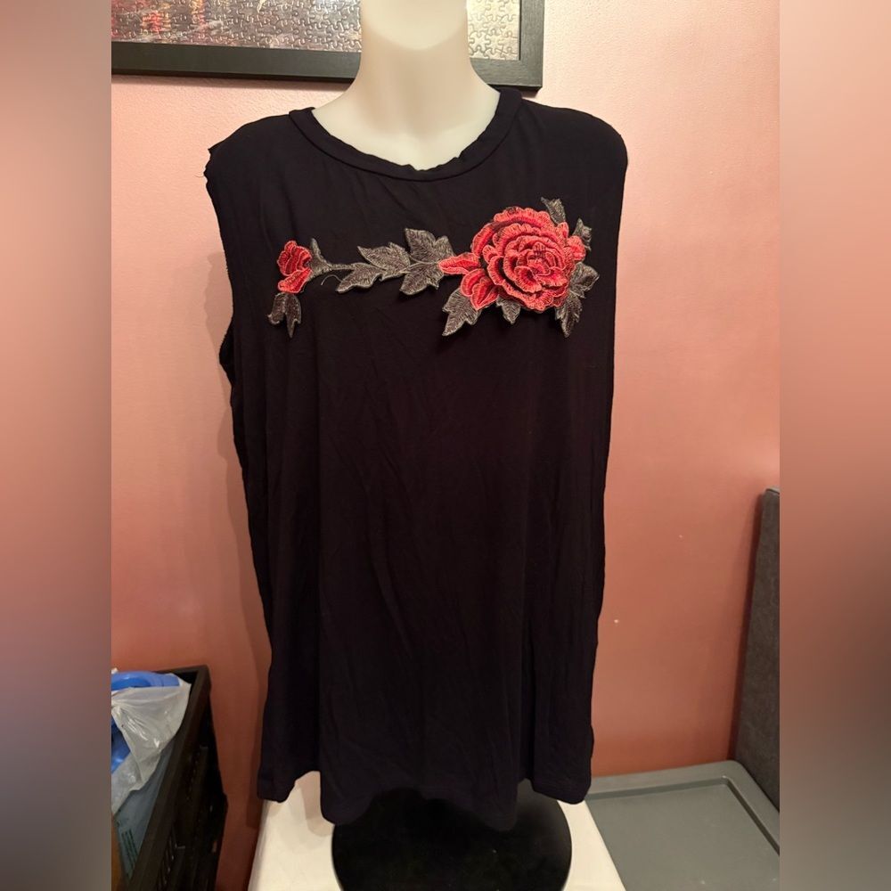 Floral Embroidered Black Sleeveless Top